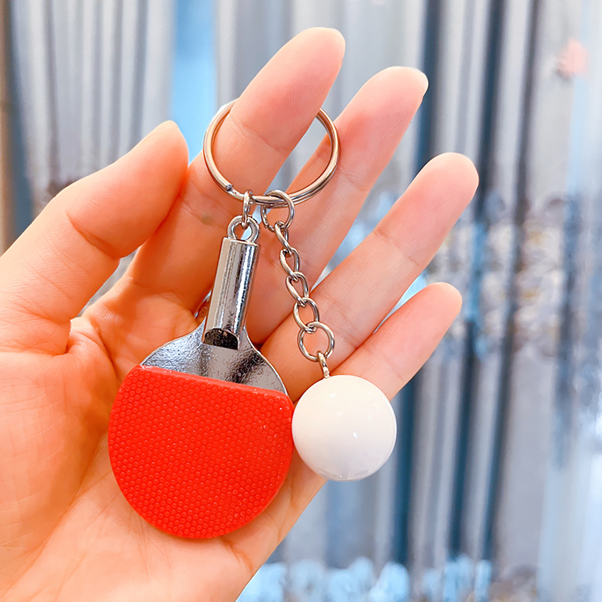 Table Tennis Keychain, Mini Pingpong Keyrings with Table Tennis Racket Sports Keyring for Bags Backpack