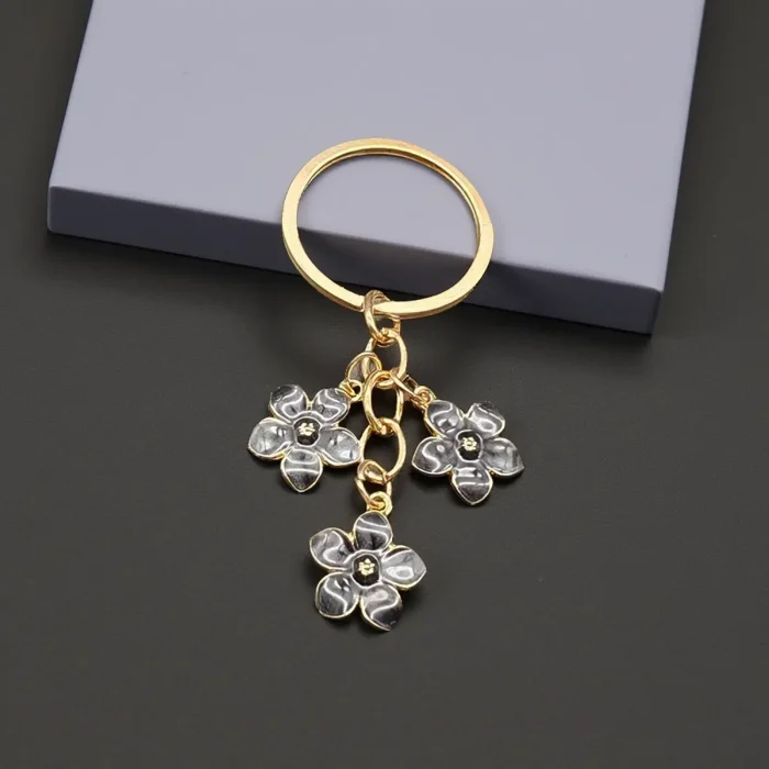 Flowers Keychains for Women Girls, Flowers Charms Enameled Keychain Keyring Gifts Purse Bag Accessories Bulk Flower Keychain, Cute Key Chains, Key Chain Charm, Keychain Accessories for Women Gifts Purse Bag Accessories