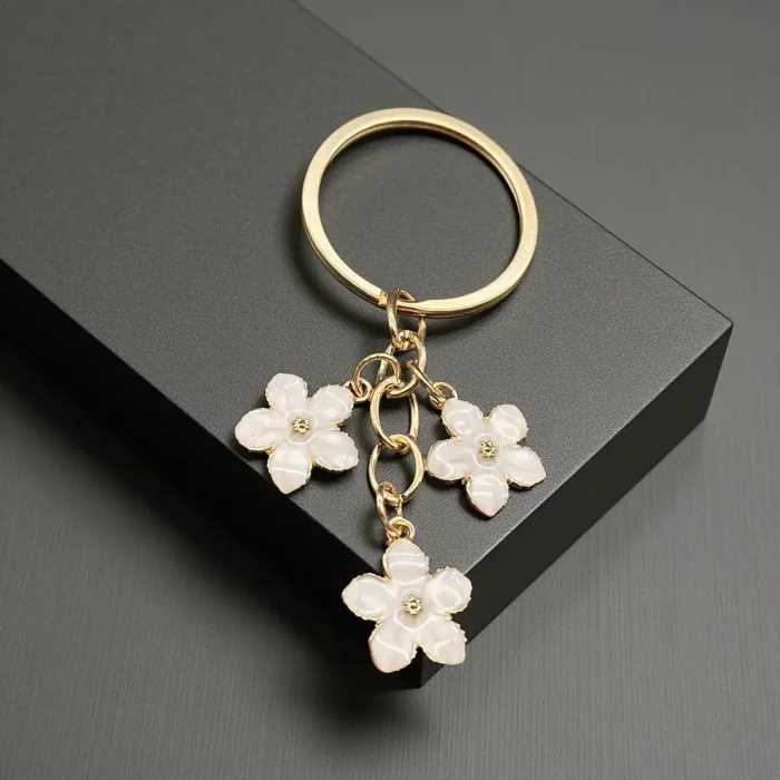 Flowers Keychains for Women Girls, Flowers Charms Enameled Keychain Keyring Gifts Purse Bag Accessories Bulk Flower Keychain, Cute Key Chains, Key Chain Charm, Keychain Accessories for Women Gifts Purse Bag Accessories