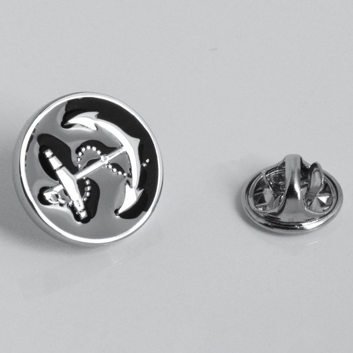 anchor brooch badge